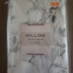 New in original packaging Scarf Valance